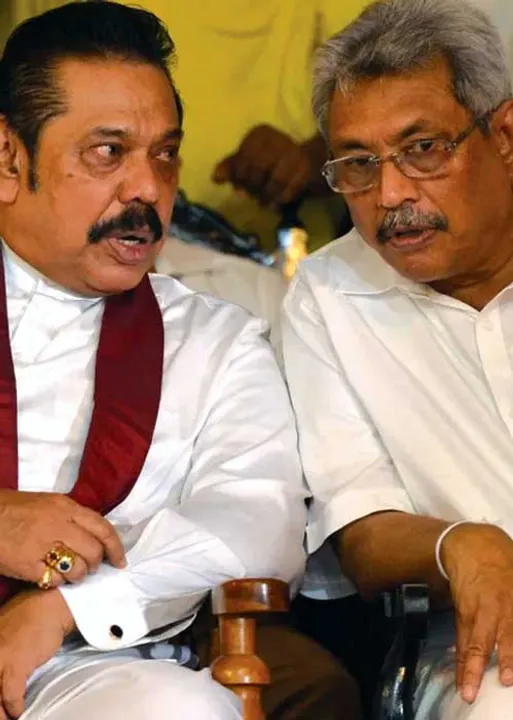  இனி எல்லாமே ராஜ பக்சே குடும்பம்தான்! அதிகாரப்பூர்வ சர்வாதிகாரம்!