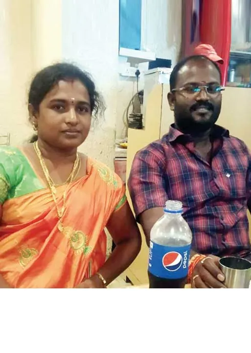  செல்போனில் செக்ஸ் டார்ச்சர்! அடித்து வெளுத்த பா.ஜ.க. மகளிரணி!