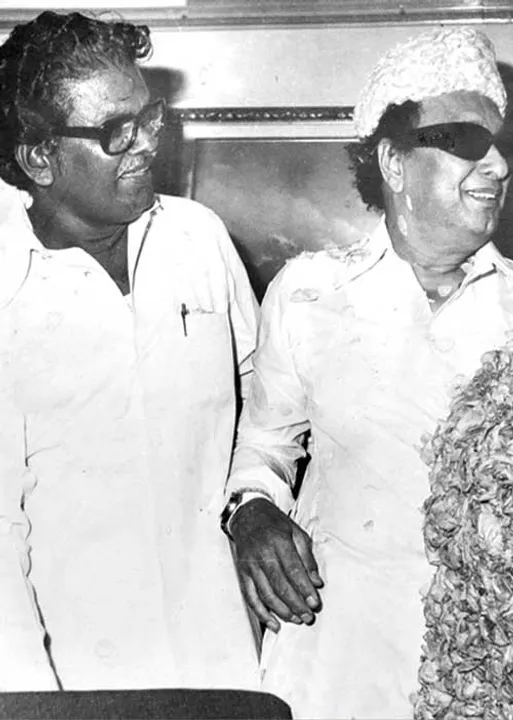  !நாயகன் அனுபவத் தொடர் (33) - புலவர் புலமைப்பித்தன்	