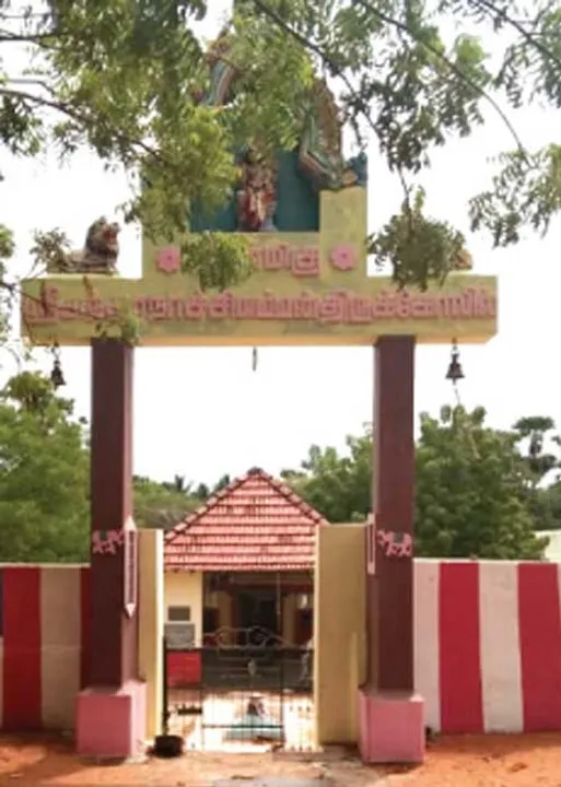  குடும்பத்தினர் பெயரில் கோவில் சொத்து! -ஆட்டையப் போட்ட அறநிலையத்துறை அதிகாரி!