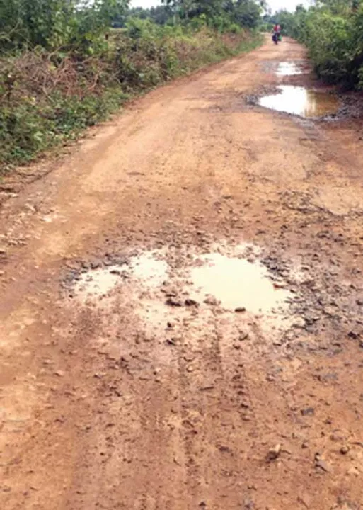  ஆளுங்கட்சி கொறடா வால் அல்லாடும் கிராம மக்கள்! -மடை மாற்றப்படும் கனிமவள நிதி!