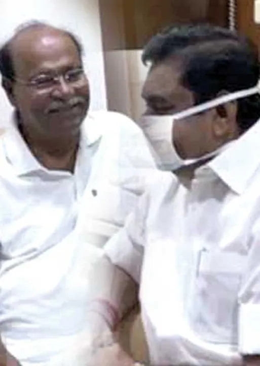  பா.ம.க நெருக்கடி! அ.தி.மு.க அதிரடி! ஓ.பி.எஸ் ஆதரவு அதிகாரிகள் மாற்றம்!