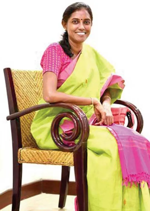  500 ரூபாய் தருகிறோம்... 6 மாதம் வாழ்ந்து காட்டுங்கள்! - மோடி அரசை தெறிக்கவிட்ட ஜோதிமணி!