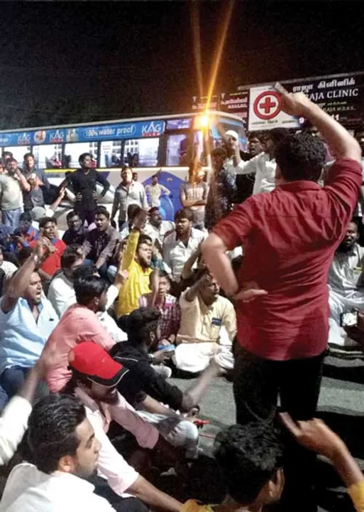  சிக்னல்  கதைத் திருட்டு வழக்கு!