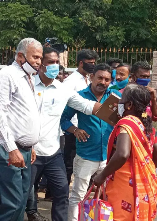  மீண்டும் ஸ்டெர்லைட்...? ஆக்ஸிஜன் தூண்டில்போடும் ஆலை!