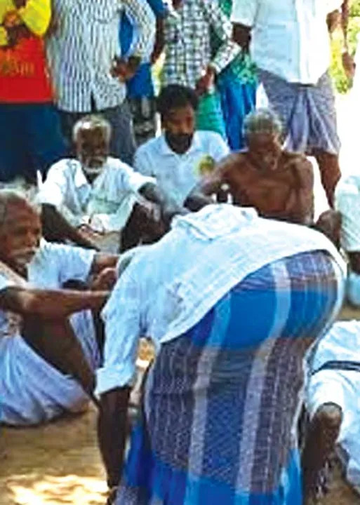  காலில் விழ வைத்தது யார்? -ஊர்ப் பஞ்சாயத்தும் உண்மைகளும்!