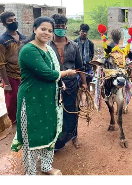  மனிதத்தைக் காப்பாற்றும் மனிதர்கள்!