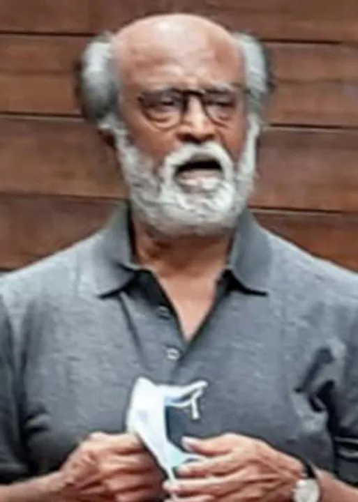  மீண்டும் ரசிகர் மன்றம்!