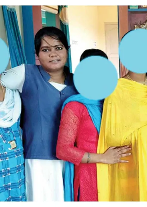  மரக்கடத்தலில் சிக்கும் மலைவாழ் குழந்தைகள்! -காப்பாற்றுமா அரசு?