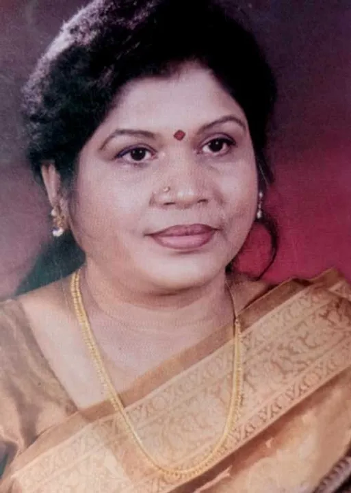  மௌனத்தில் மூழ்கிய ஹைக்கூ மலர் - கவிஞர் நிர்மலா சுரேஷீக்கு நினைவஞ்சலி! - கவிஞர் மு முருகேஷ்