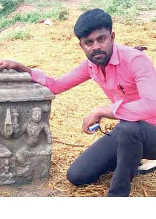  சிக்னல் பெரியாரைக் கொண்டாடிய டீக்கடை!