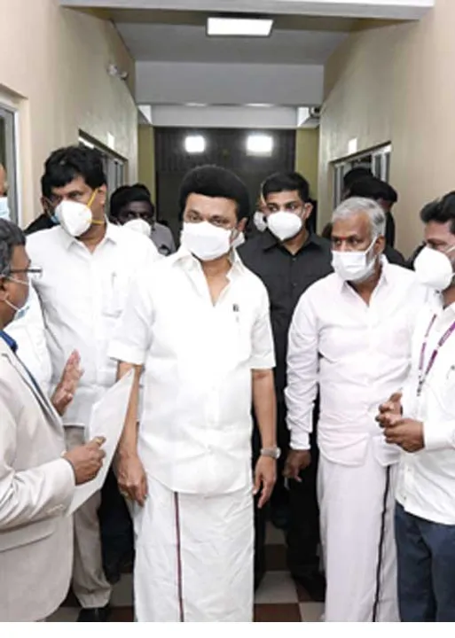  அறநிலையத்துறை கல்லூரியில் இந்துக்கள் மட்டுமே! -விவாதத்தைக் கிளப்பிய விளம்பரம்!