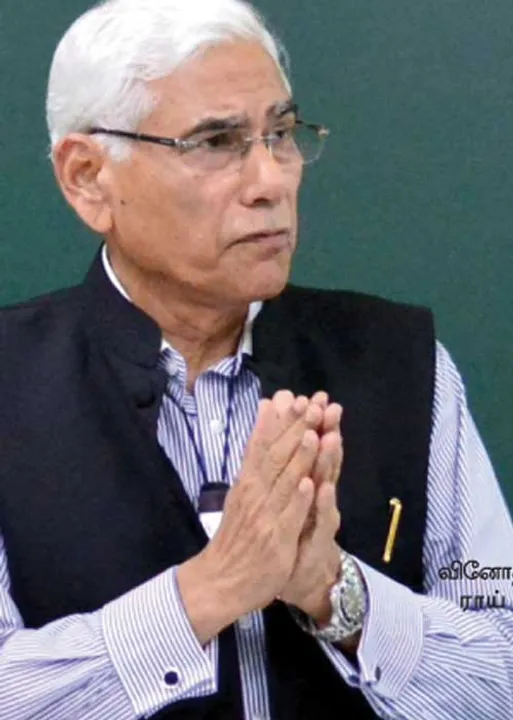  அரசியலைப் புரட்டிப் போட்ட பொய்! மன்னிப்புக் கேட்ட வினோத் ராய்!