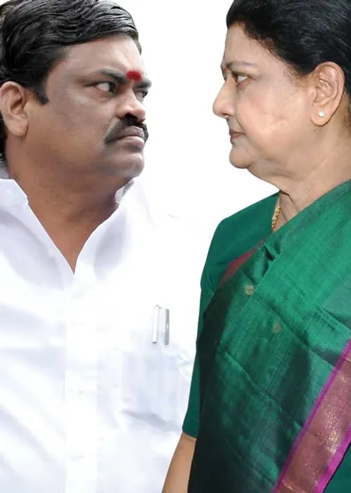  ராங்கால் ராஜேந்திர பாலாஜிக்கு தூது விட்ட சசி! கொடநாடு! என்னைத் தொட்டால்... விசாரணை டீமுக்கு சவால் விடும் சஜீவன்!