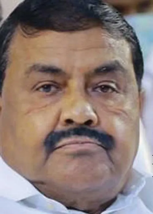  மந்திரி மீது ஆக்ஷன்! ஊழல் அதிகாரிகளைக் காப்பாற்றும் கோட்டை அதிகாரம்!
