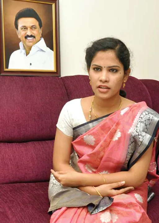  முதல்வர் அளித்த மகளிர் தினப் பரிசு! -சென்னையின் முதல் தலித் பெண் மேயர் பெருமிதம்!