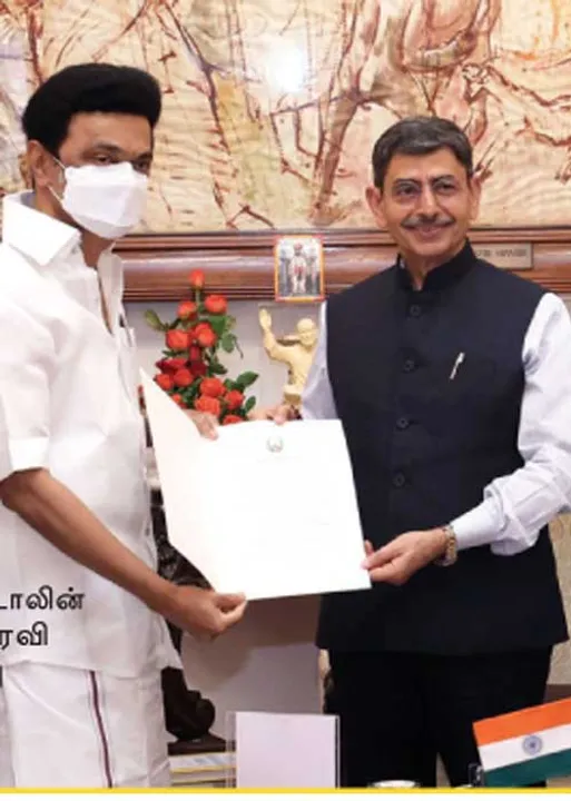  ராங்கால் : இடமாற்றத்துக்கு ரெடியாகும் ஐ.ஏ.எஸ் அதிகாரிகள்! காங்கிரசில் கலகக் கொடி! அதிருப்தி தலைவர்கள் புது ப்ளான்!
