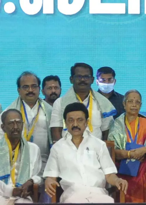  தமிழறிஞர்களை கௌரவிப்பதில் பெருமிதம்! - விருது வழங்கும் விழாவில் முதல்வர் ஸ்டாலின்