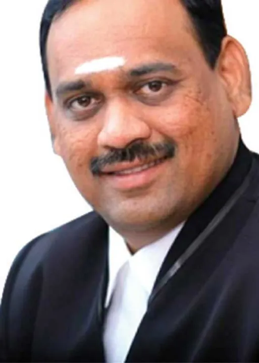  ஸ்டாலினுடன் செல்ஃபி! கட்டம் கட்டிய இ.பி.எஸ்!