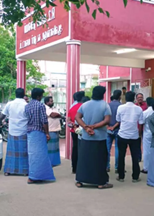  மாணவிக்கு பாலியல் கொடுமை! போக்சோவில் மாணவர்கள்!