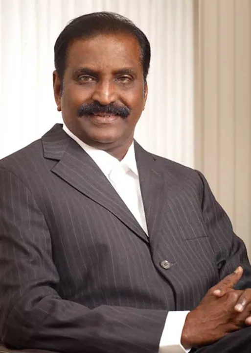  இப்போதும் சுரக்கும் காதல்! - கவிப்பேரரசு வைரமுத்துவின் சிறப்பு நேர்காணல்!