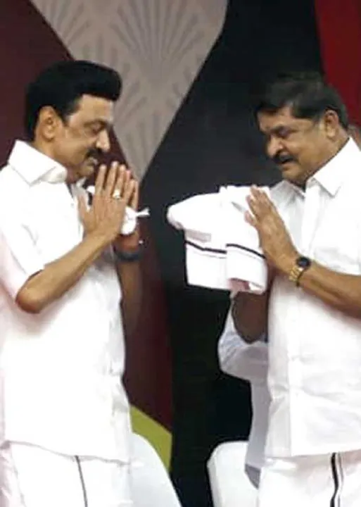  ராங்கால் கொடநாடு குற்றவாளிகள்! ஸ்டாலினிடம் ஆறுகுட்டி வாக்குமூலம்! ஜெ.தீபாவுக்கு என்னாச்சு?