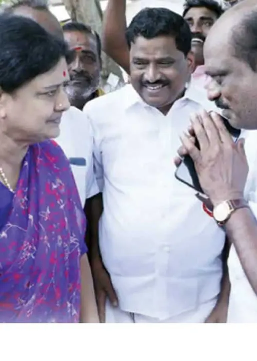  ராங்கால் சசி பக்கம் சாயும் அ.தி.மு.க. தலைகள்! அமித்ஷா தந்த உறுதி! புதுத் தெம்புடன் ஓ.பி.எஸ்.! லீக்காகும் கோட்டை ரகசியம்! உளவுத்துறை அனுப்பிய ரிப்போர்ட்!