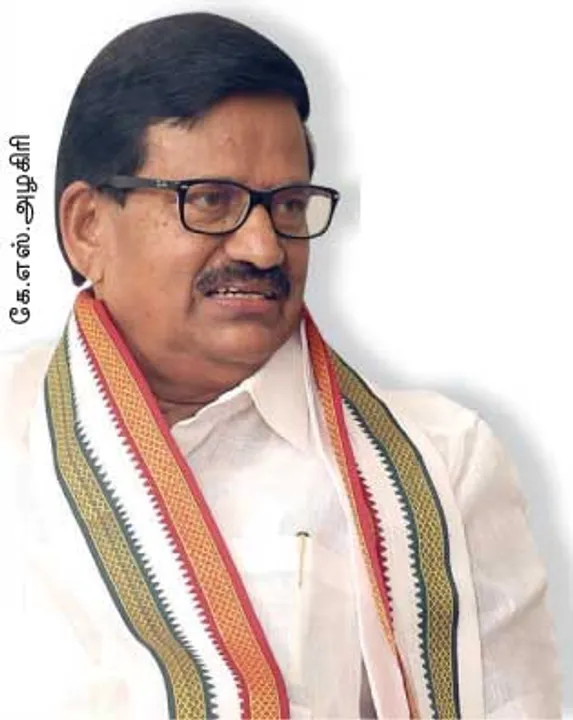  அழகிரி பேத்திக்கு பளார்! கைதாகிறாரா கண்ணன் ஐ.ஏ.எஸ்.!