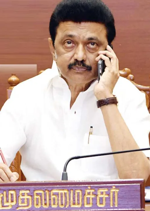  ராங்கால் அ.தி.மு.க.வுக்கு எதிராக முதல்வர் கையில் 3 துருப்புச் சீட்டு!