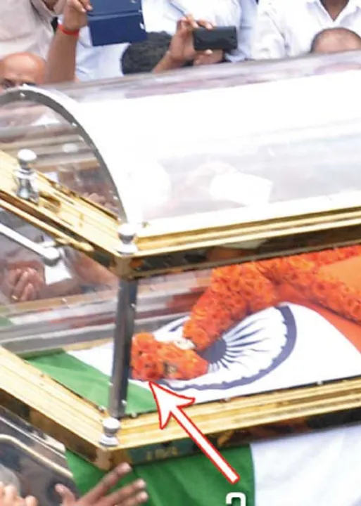  அரெஸ்ட் பண்ண தில்லு இருக்கா? -ஜெ. கால் இருக்கிற ஒரு போட்டோவ காண்பிங்கடா... -நக்கீரன் கோபால்