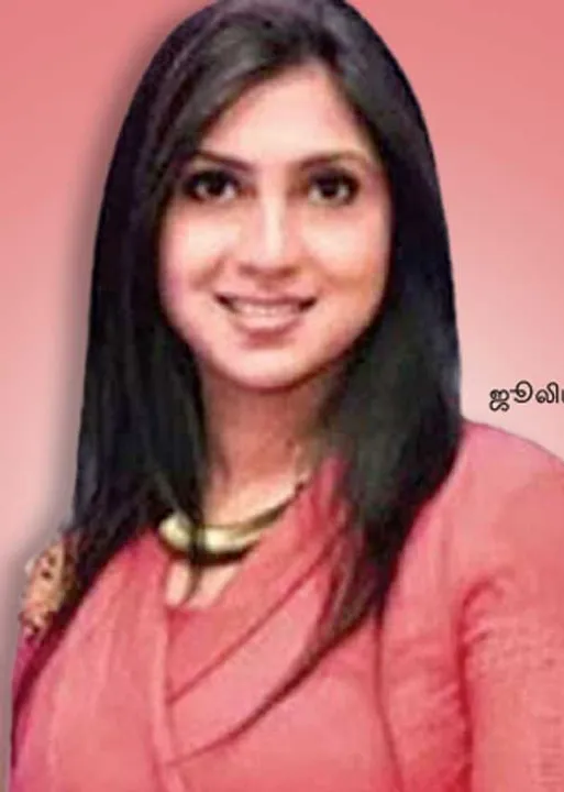 சபலம்... வீடியோ... ஜுலியானாவிடம் வீழ்ந்த வி.ஐ.பி.க்கள்!