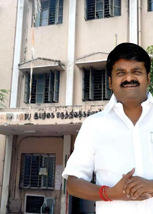  அ.தி.மு.க. மாஜி அமைச்சரால் அமோக வளர்ச்சி! சிக்கிய மருத்துவக் கல்லூரி முதல்வர்!