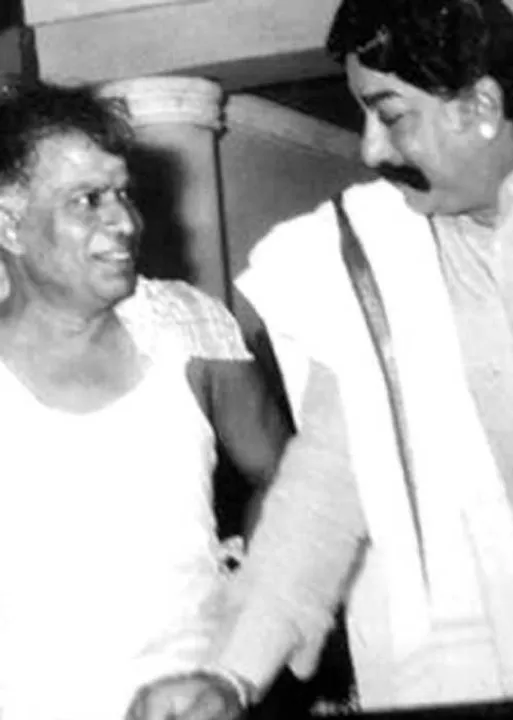  கருப்பு + சிவப்பு = புரட்சி! -ரைட்டர், டைரக்டர் லியாகத் அலிகான்  (4)