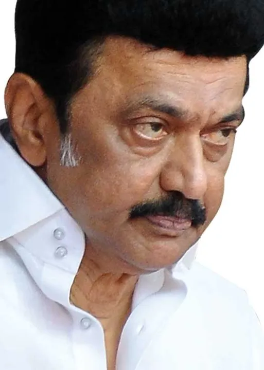  திகுதிகு கொடநாடு! பாதுகாப்பு அதிகாரியின் திகில் வாக்குமூலம்! 12 மணி நேர வேலை மசோதா! சூறாவளியில் சிக்கிய தி.மு.க. அரசு! கைரேகை டாக்டரின் லீலைகள்! விழித்துக்கொண்ட அதிகாரிகள்!