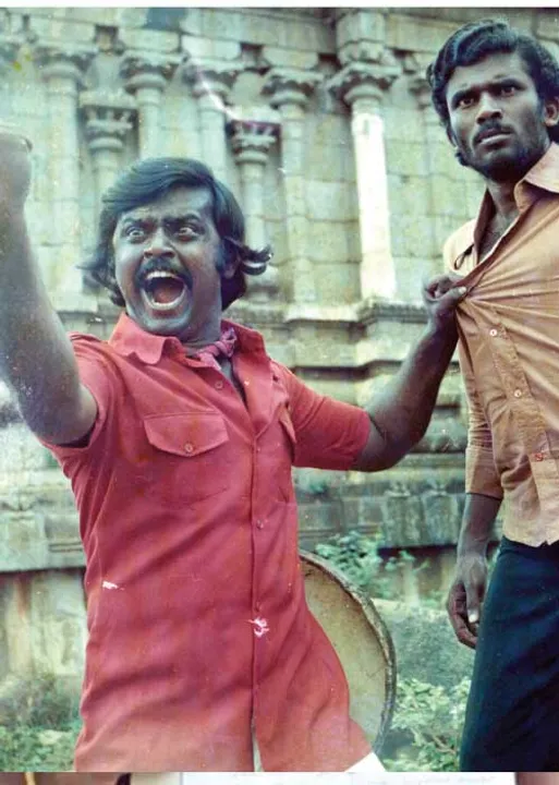  கருப்பு + சிவப்பு = புரட்சி! -திரைப்பட இயக்குநர் - வசனகர்த்தா லியாகத் அலிகான்  (17)