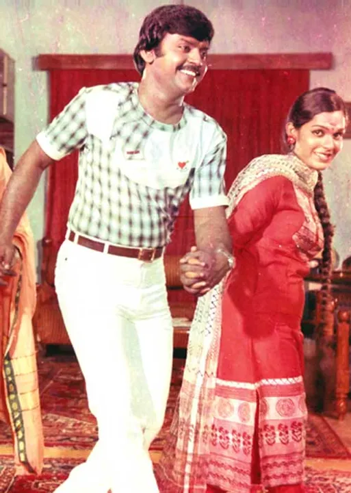  கருப்பு + சிவப்பு = புரட்சி! -திரைப்பட இயக்குநர் - வசனகர்த்தா லியாகத் அலிகான்  (24)