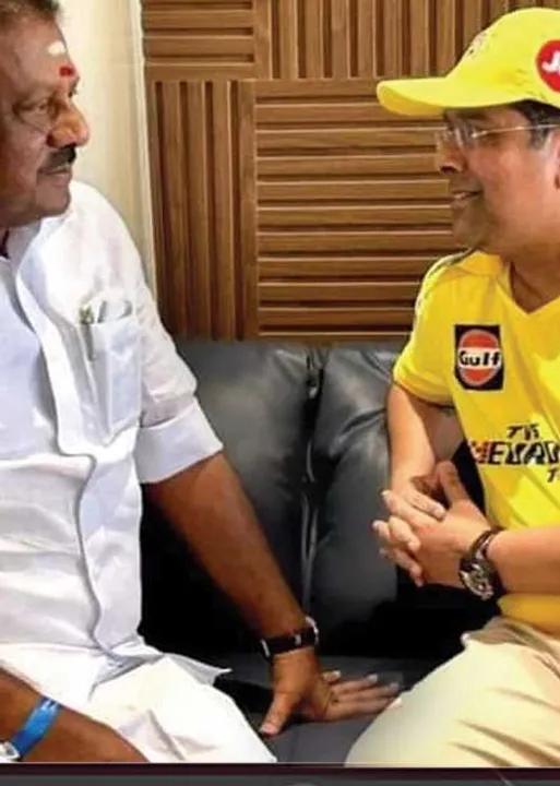  ராங்கால்- சபரீசனுடன் ஓ.பி.எஸ்! ரகசிய பேச்சு! கடுக்காய் கொடுத்த கமல்! கடுப்பான ராகுல் விஜயபாஸ்கரின் டபுள்கேம்! -எரிச்சலான எடப்பாடி!