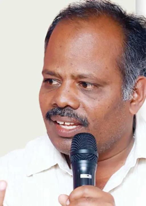  நேர்காணல் - வாழ்விலிலும் வரலாற்றிலும் நடந்த சம்பவங்களே திரும்பத் திரும்ப நடக்கின்றன! - அடித்துச் சொல்லும் அண்டனூர் சுரா