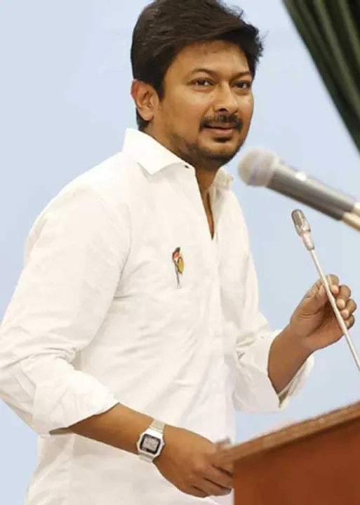  ராங்கால்-உதயநிதியைத் துண முதல்வர் ஆக்குங்கள்! -தி.மு.க.வில் விறுவிறுப்புக் குரல்! செந்தில் பாலாஜியின் பதவியைப் பறிக்க வேண்டும்! -அதிரடி காட்டும் கவர்னர் விஜய்- திரிஷா ஜோடியாக அரசியல் என்டரி! நெருக்கடி வளையத்தில் வேலுமணி!