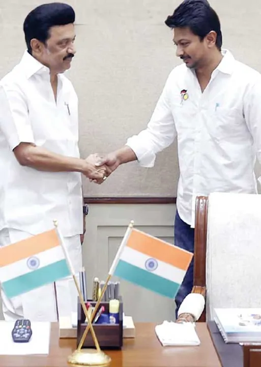  ராங்கால் உதயநிதிக்கு கூடுதல் பொறுப்பு! -புதிய வியூகத்தில் ஸ்டாலின் வில்லங்கத்திற்கு வில்லங்கம்! -அண்ணாமலையின் காலை வாரும் முருகன்! ஸ்ரீமதிக்கு மணிமண்டபம்! -கள்ளக்குறிச்சி அப்டேட்!