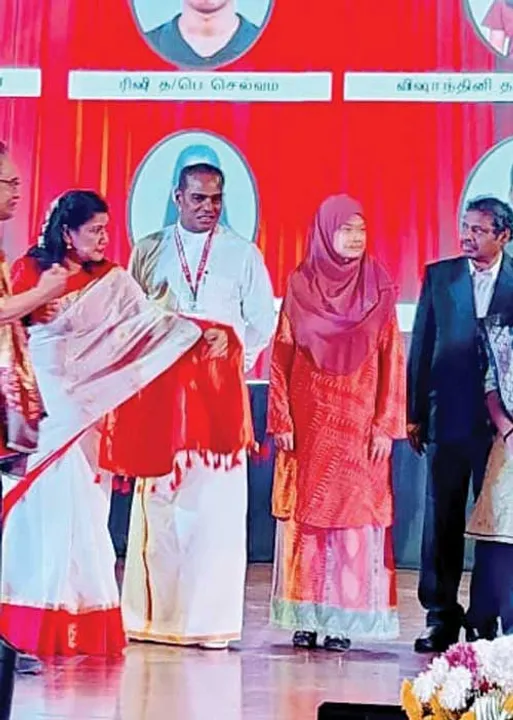  உலகத் தமிழ்க்கொடி உயர்ந்து பறக்கட்டும்! -சுப. வீரபாண்டியன்