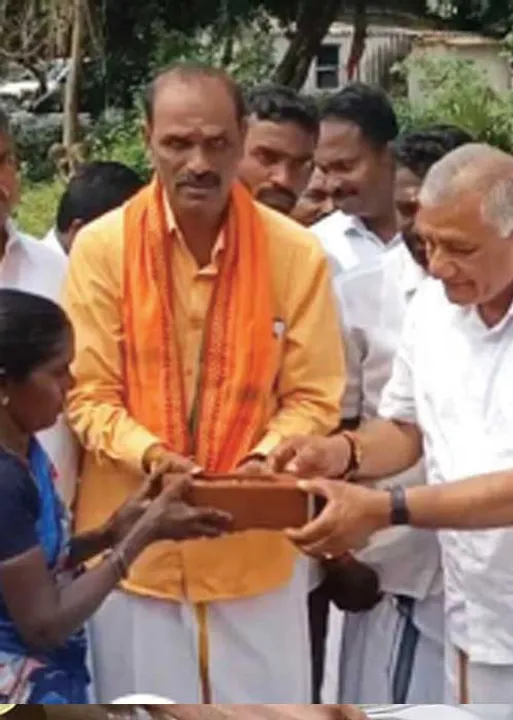 கட்டிய வீட்டிற்கு பூமி பூஜை! பா.ஜ.க. அமைச்சர் மீது பரபர புகார்!
