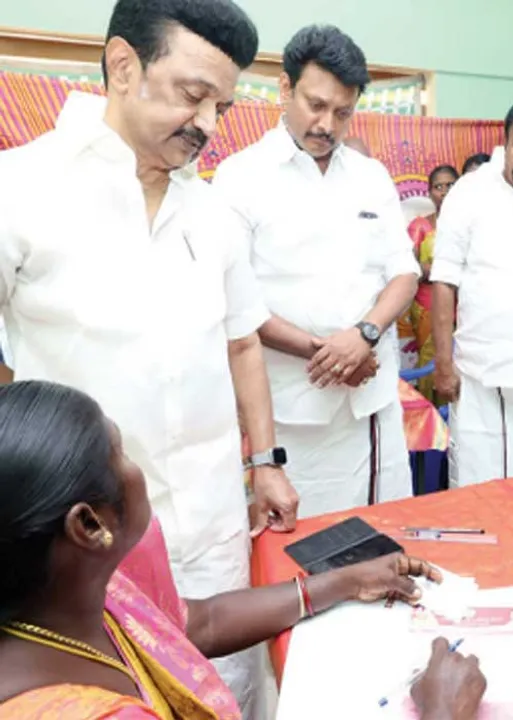  மகளிர் உரிமைத் திட்டத்துக்கு ஆதிதிராவிடர் நலத்துறை நிதியா? வெடிக்கும் சர்ச்சை!