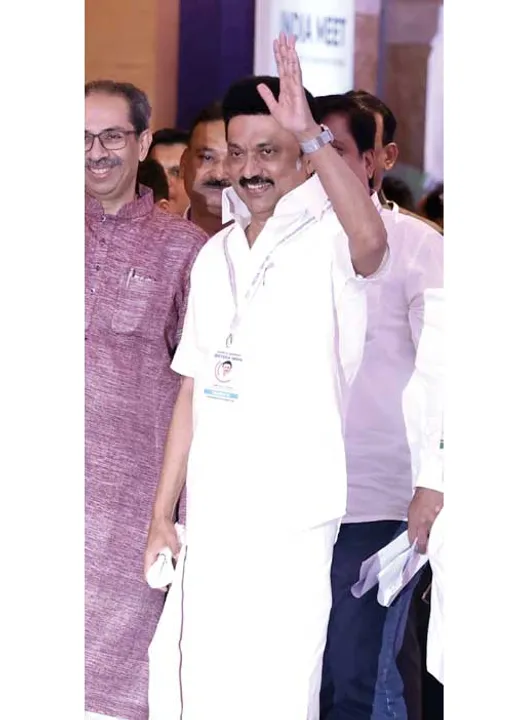  ராங்கால் ஒரே நாடு ஒரே தேர்தல்! அதிபர் ஆட்சி! மோடி திட்டம்! பிரதமர் வேட்பாளர் ஸ்டாலின்? ரஜினி ஓ.பி.எஸ். சந்திப்பு ரகசியம்! அ.தி.மு.க.வுக்கு ரூட் விடும் குஷ்பு!
