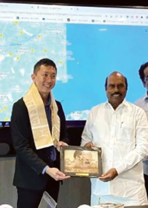  சிங்கப்பூரில் அமைச்சர் வேலு! -துறைமுக மேம்பாட்டுத் திட்ட ஆலோசனை!
