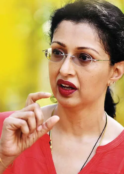  FOLLOW-UP 11 அறைகளுக்கு சீல்! களமிறங்கிய காவல்துறை! கவுதமிக்கு பா.ஜ.க. மிரட்டல்