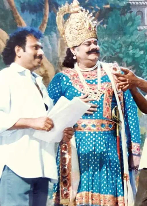  கருப்பு + சிவப்பு = புரட்சி! -திரைப்பட இயக்குநர் -வசனகர்த்தா லியாகத் அலிகான்  (80)