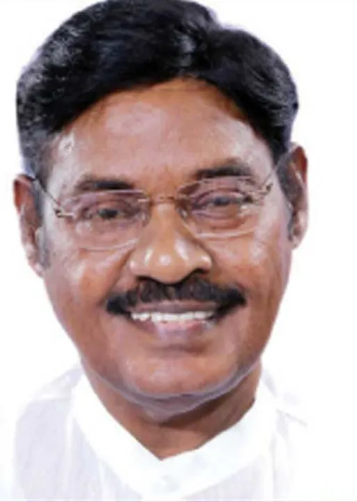 பெரம்பலூர் திகுதிகு! அதிருப்திகளை சமாளிப்பாரா அமைச்சர் மகன்?