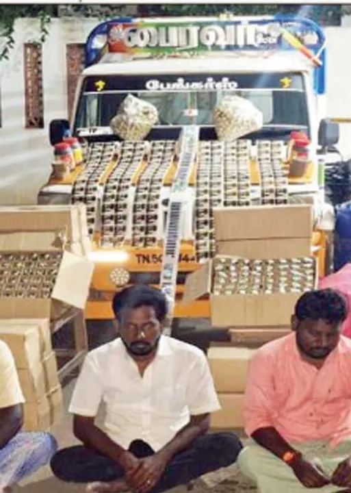  டாஸ்மாக்கில் போலி மது! -பிடிபட்ட கும்பல்!