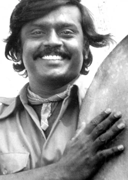  கருப்பு + சிவப்பு = புரட்சி! -திரைப்பட இயக்குநர் -வசனகர்த்தா லியாகத் அலிகான்  (113)